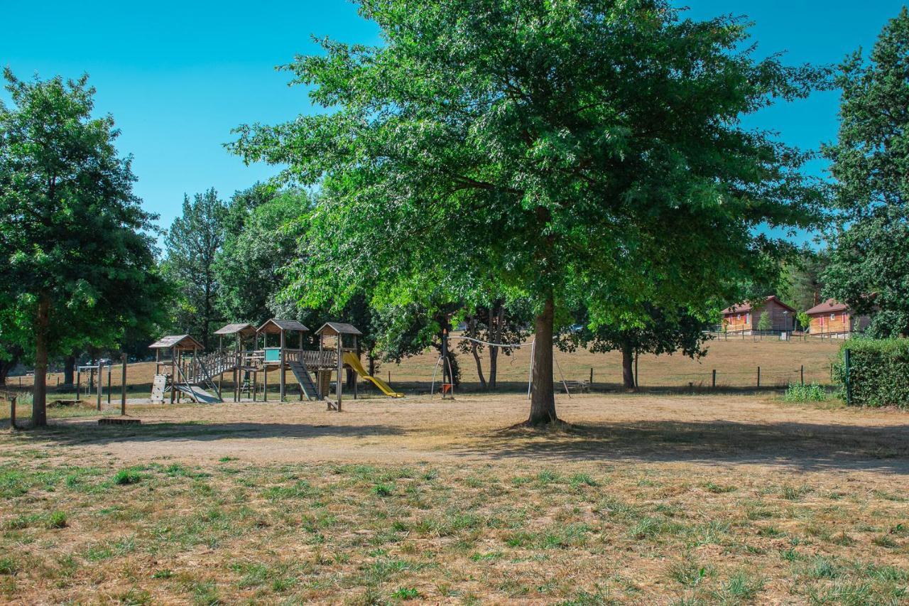 Village de gîtes de la Forêt de Ganigal Le Malzieu-Ville Extérieur photo